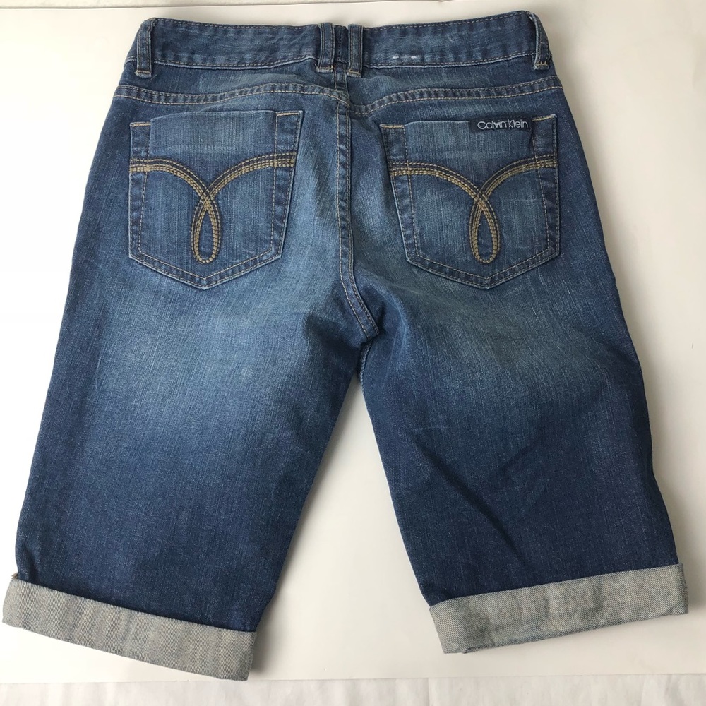 Calvin Klein Women’s Jean Shorts Size:26/2🌷💐